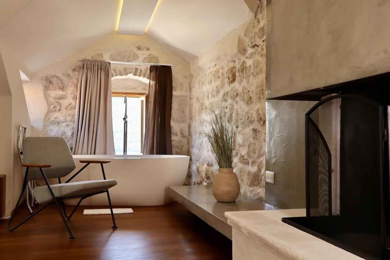 Monte Bay Retreat Villa (Adults Only) Πέραστ Εξωτερικό φωτογραφία